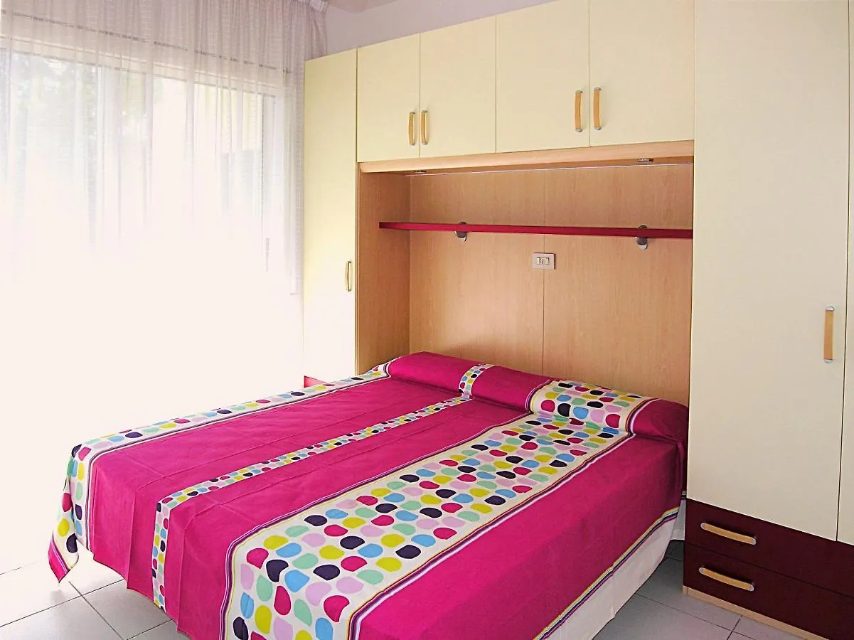 Apartment Pine Wood Bibione 0*,